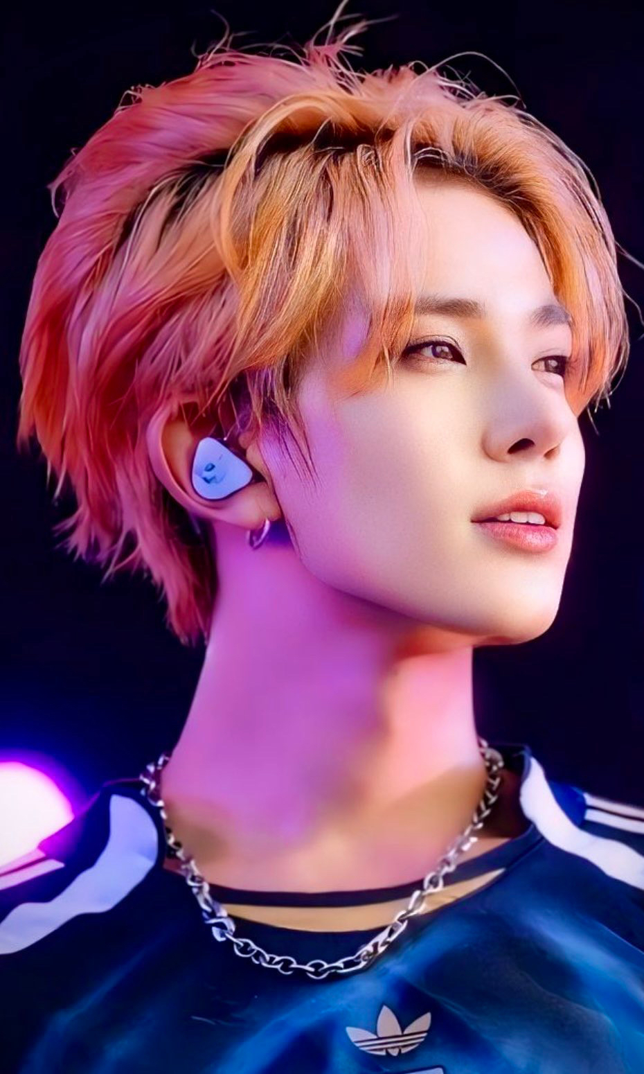 Recent activity shot of Heeseung