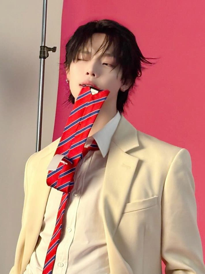 Latest photo of Nicholas (&TEAM)