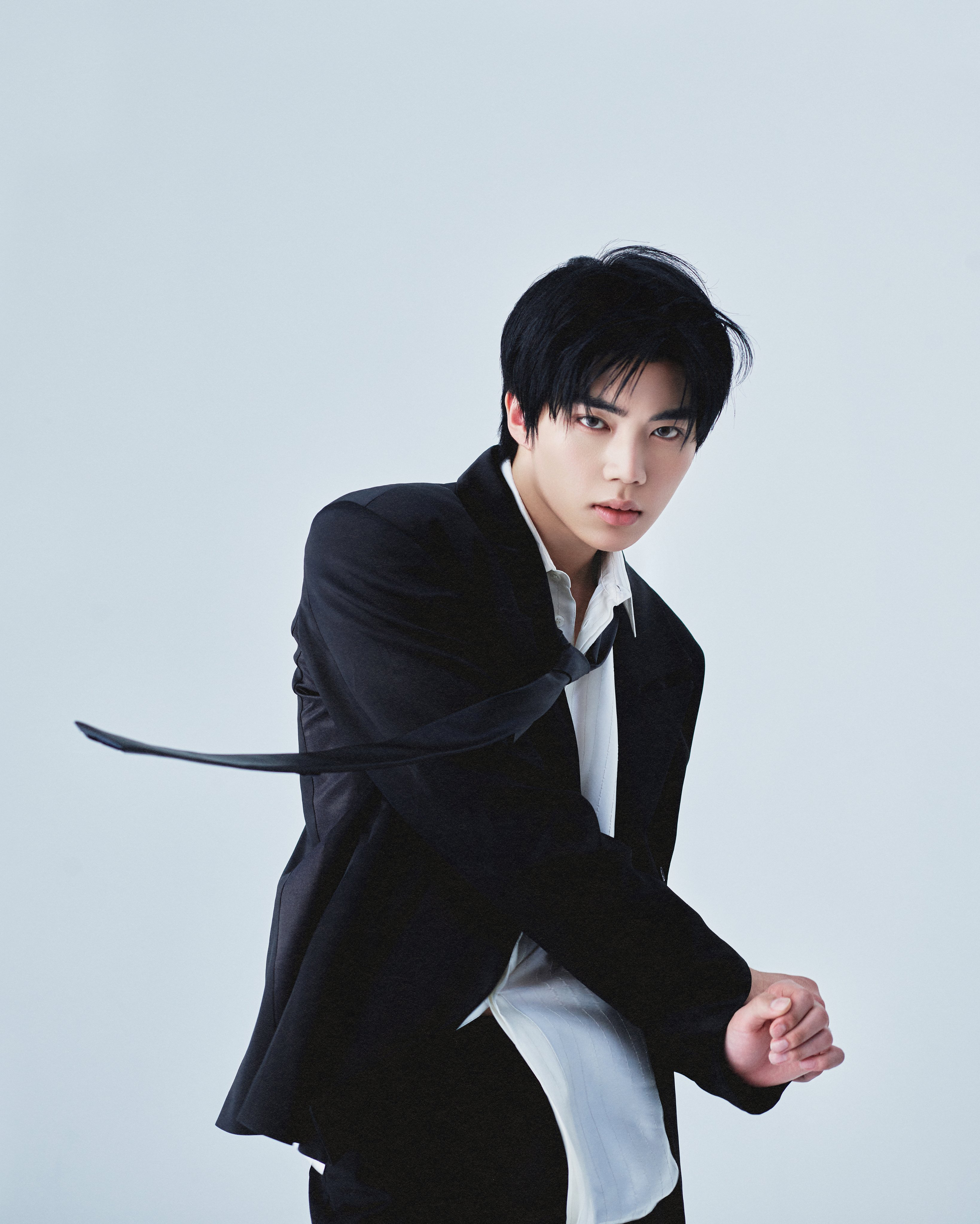 Latest photo of Park Gunwook (ZEROBASEONE)