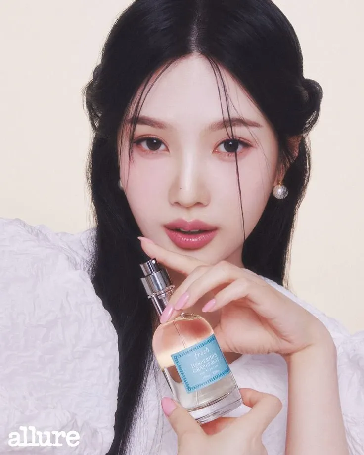Foto aktivitas terbaru Joy (Red Velvet)