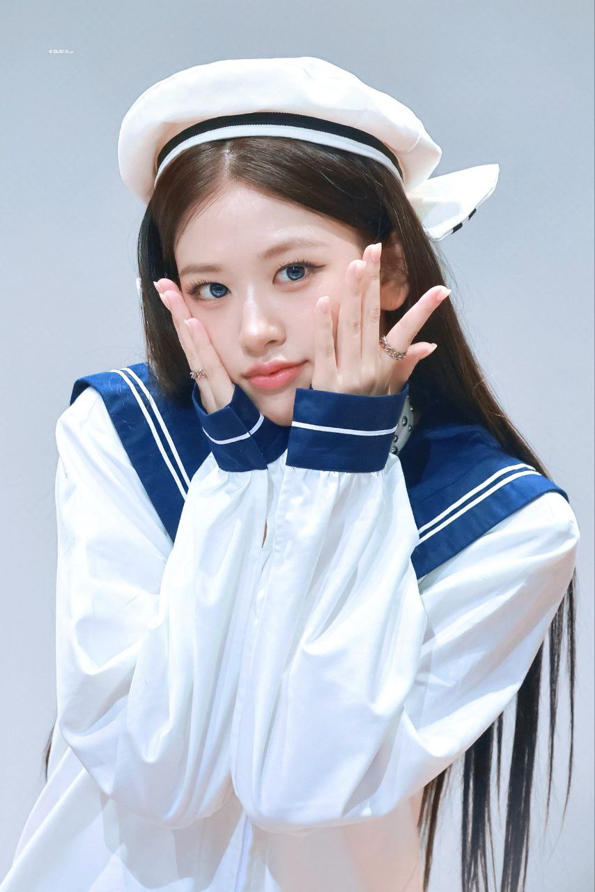 안유진 (IVE)의 최신 사진