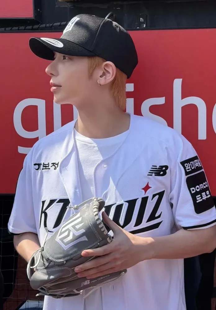 A moment captured by Taehyun (TOMORROW X TOGETHER)'s fan