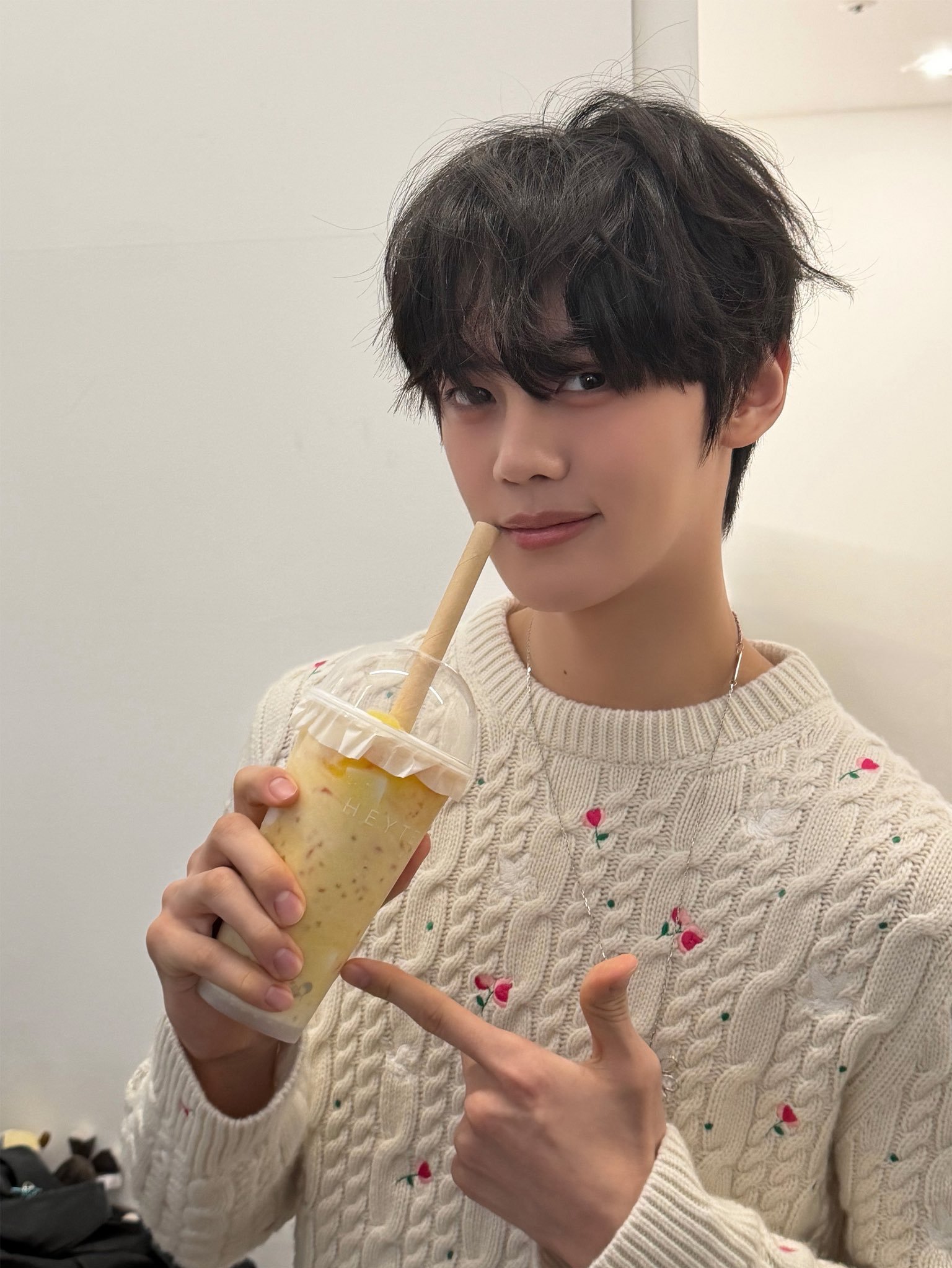 Recent activity shot of Kim Gyuvin (ZEROBASEONE)