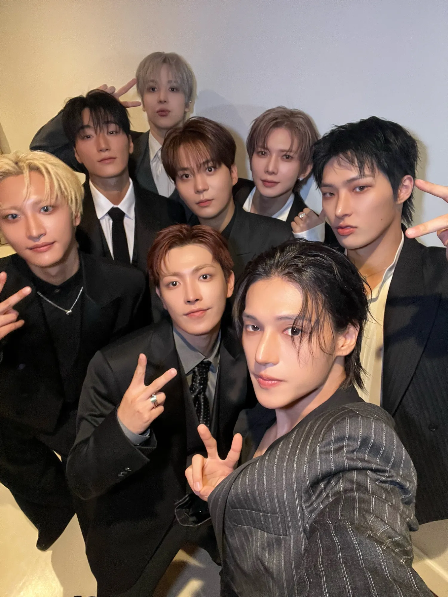 에이티즈 최근 활동샷
