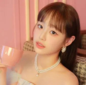 A moment captured by Chuu's fan