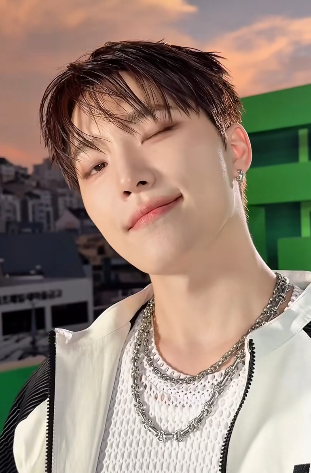 A moment captured by Dino (SEVENTEEN)'s fan