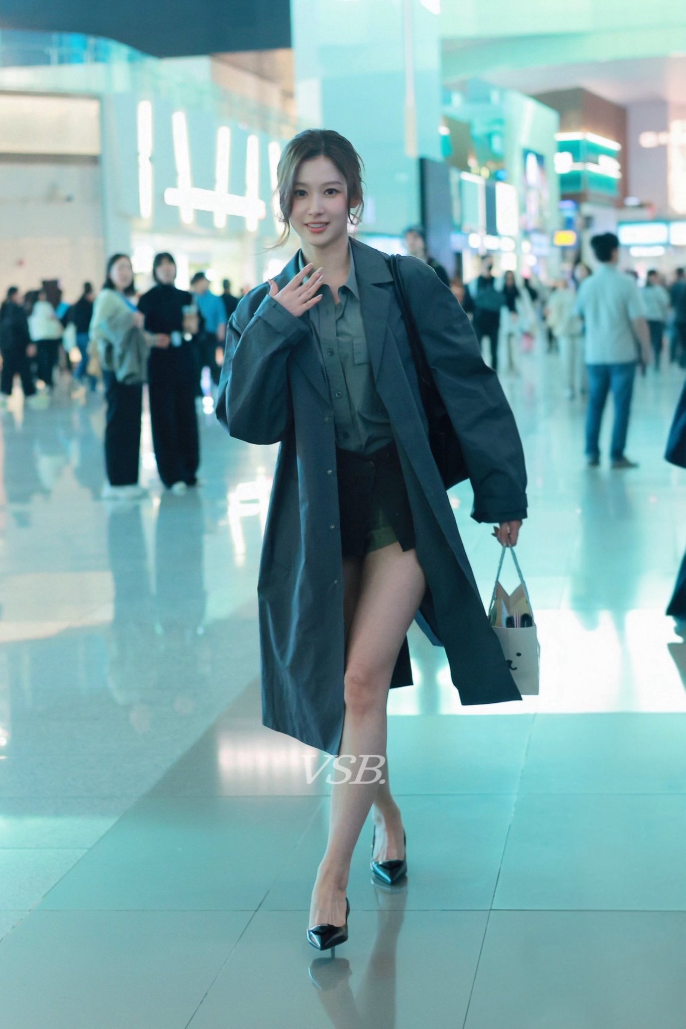 Sana (TWICE)的幕後花絮