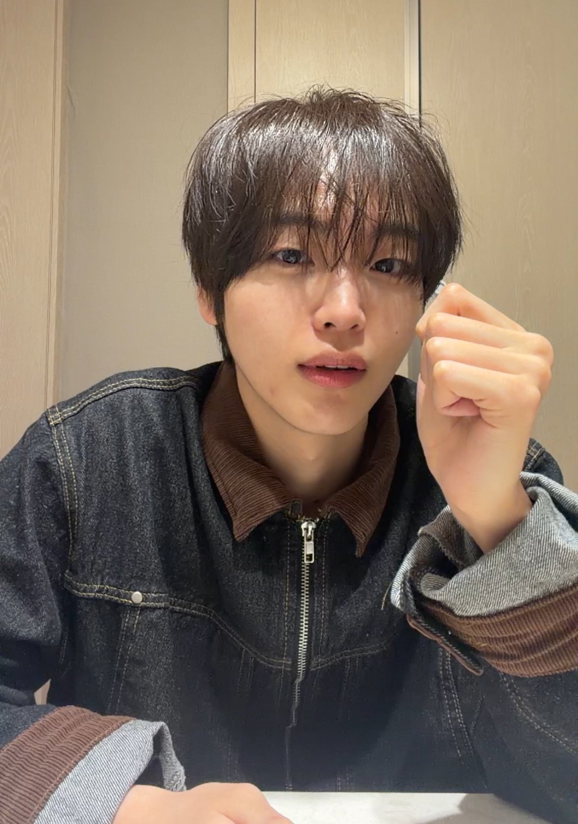 A moment captured by Hyeongjun (CRAVITY)'s fan