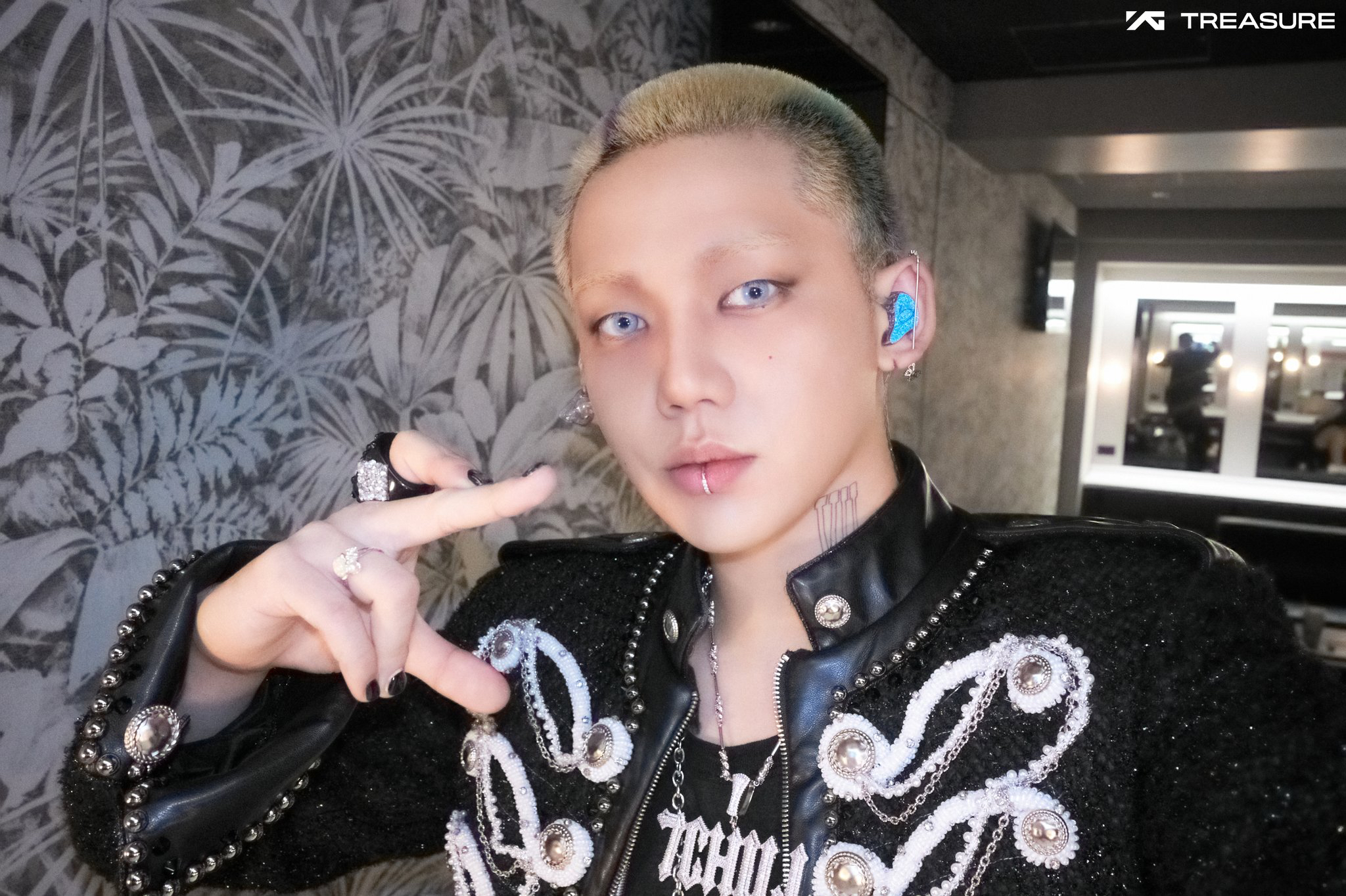 Potret di balik layar TREASURE