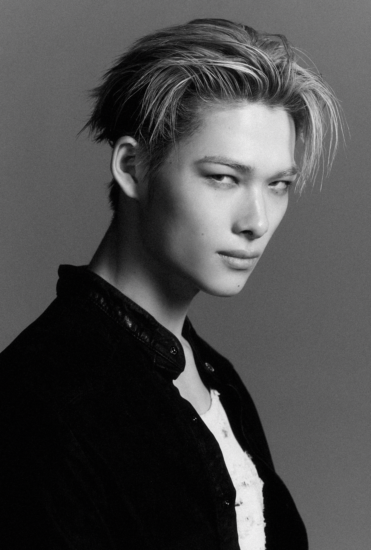 Foto aktivitas terbaru NI-KI (ENHYPEN)