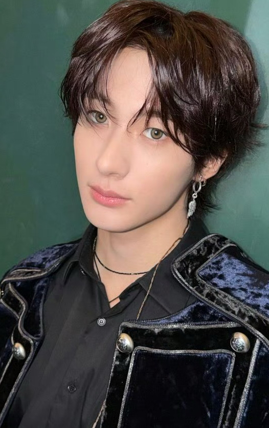 Recent activity shot of Anton (RIIZE)