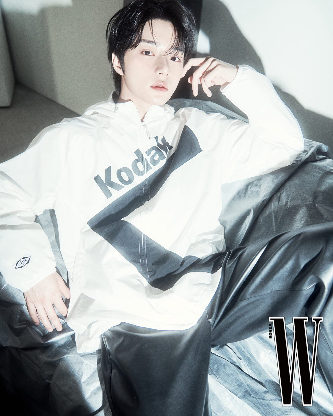 Latest photo of Beomgyu (TOMORROW X TOGETHER)