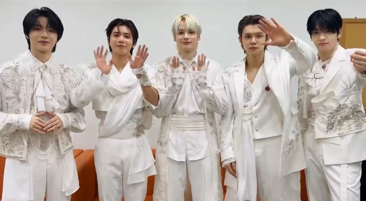 Recent activity shot of TOMORROW X TOGETHER