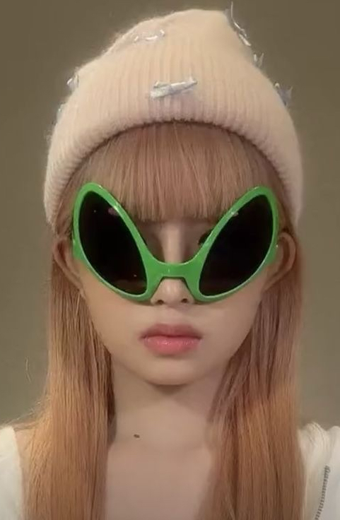 Latest photo of Rei (IVE)