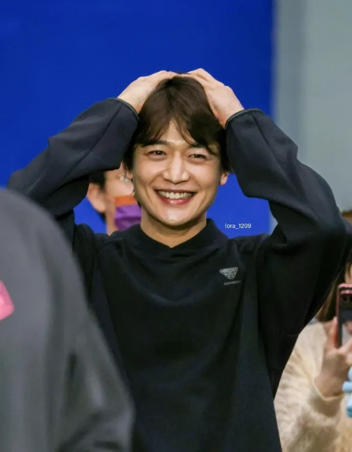 Recent activity shot of Minho (SHINee)
