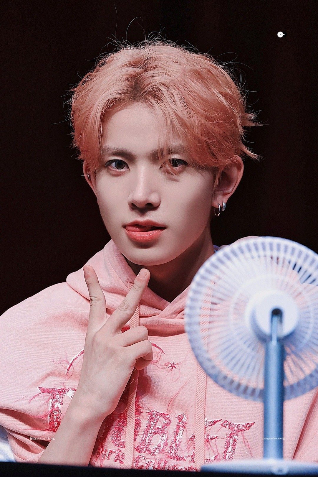 희승의 비하인드 컷