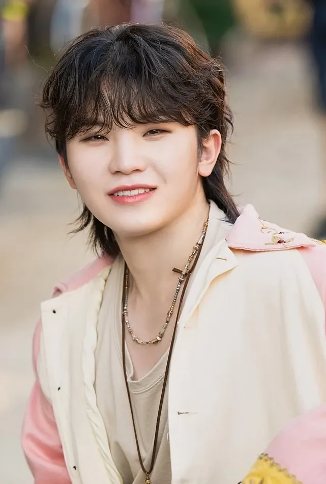 Recent activity shot of Woozi (SEVENTEEN)