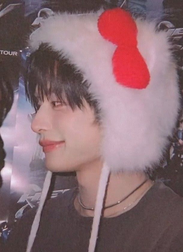 Recent activity shot of Kim Jiwoong (ZEROBASEONE)