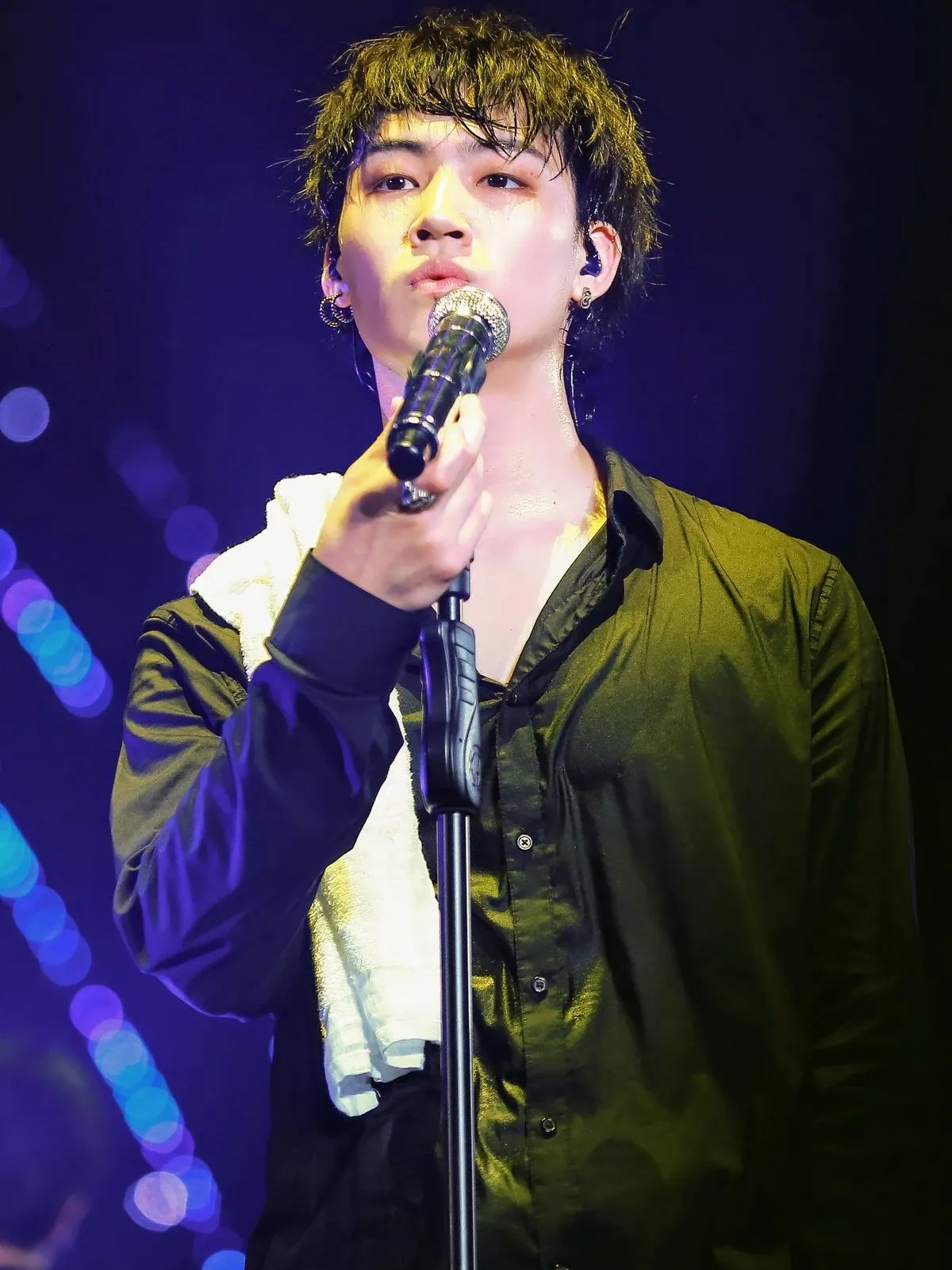 Recent activity shot of JAY B (GOT7)