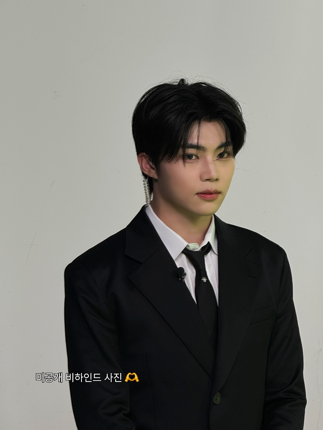 A moment captured by Park Gunwook (ZEROBASEONE)'s fan