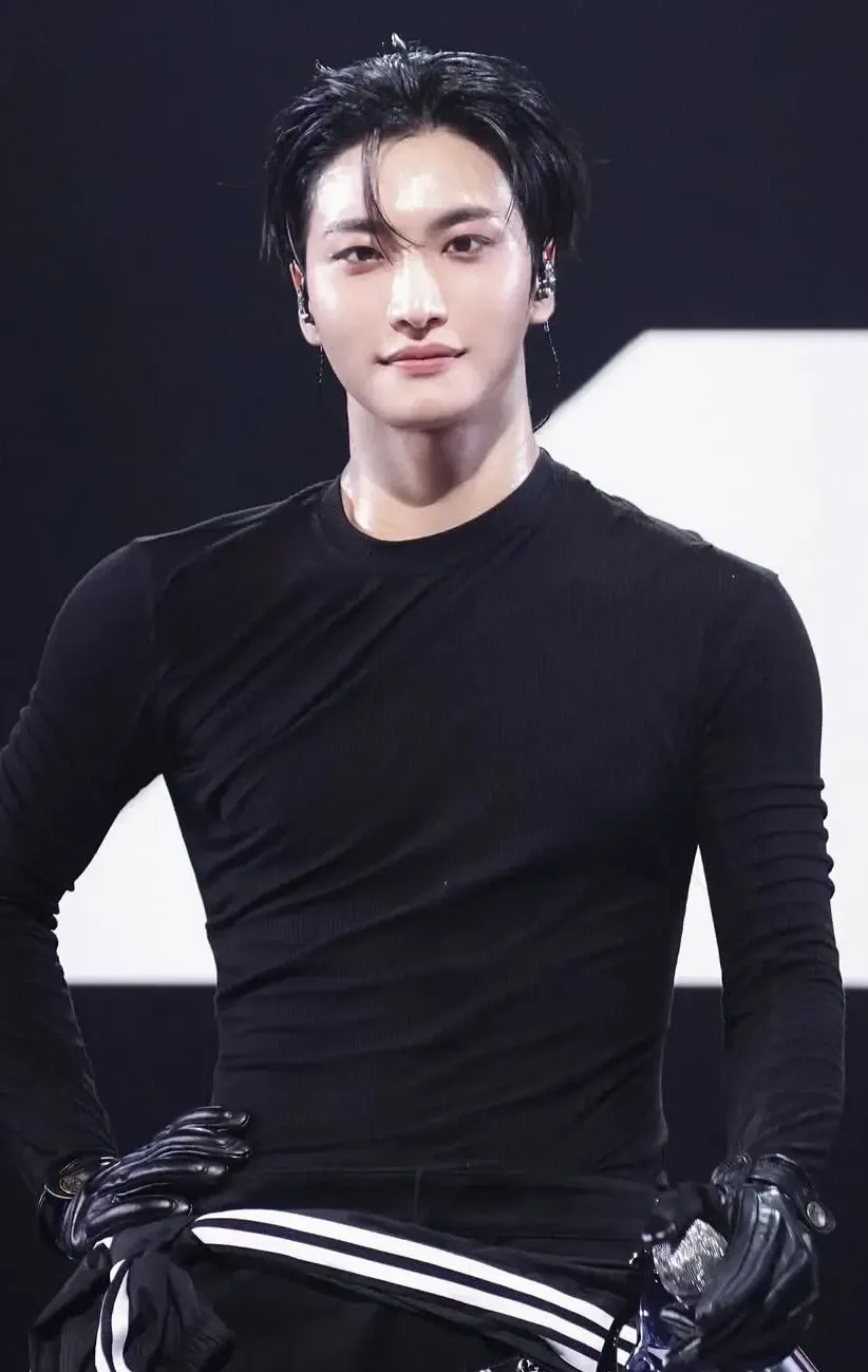 Behind-the-scenes cut of Seonghwa (ATEEZ)