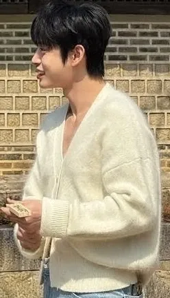 A heartfelt wallpaper shared by Kim Jiwoong (ZEROBASEONE)'s fans