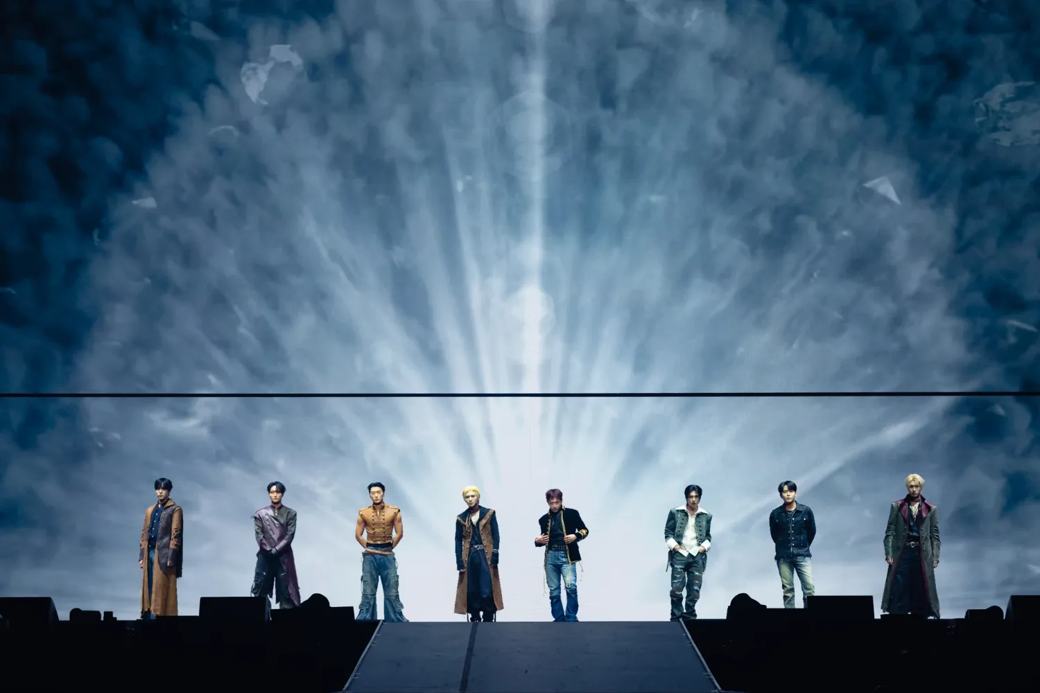 에이티즈의 비하인드 컷