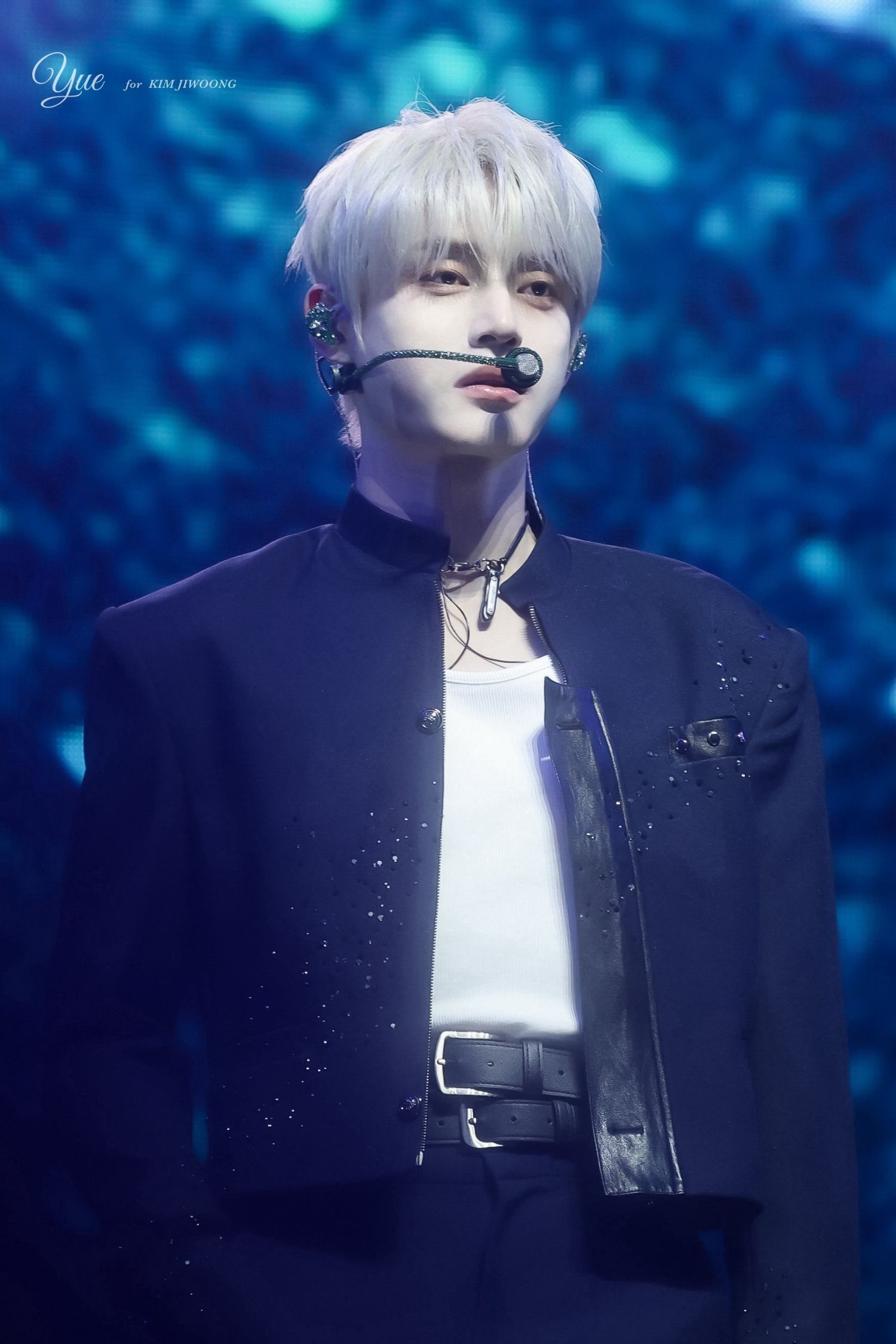 Behind-the-scenes cut of Kim Jiwoong (ZEROBASEONE)