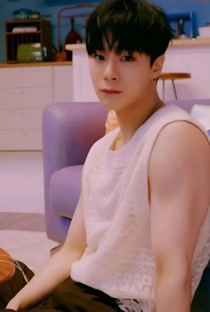 Recent activity shot of Moonbin (ASTRO)