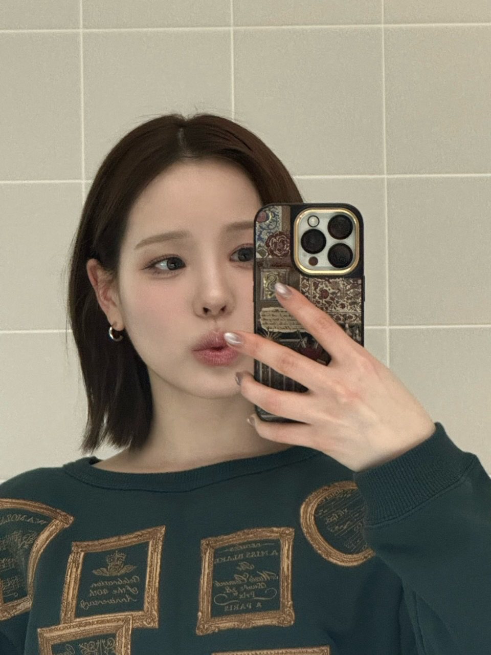 Latest photo of Mako (NiziU)