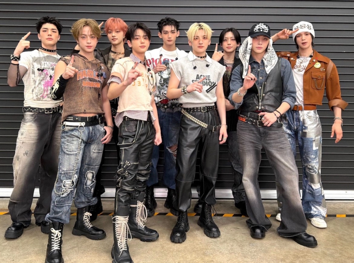 Latest photo of &TEAM