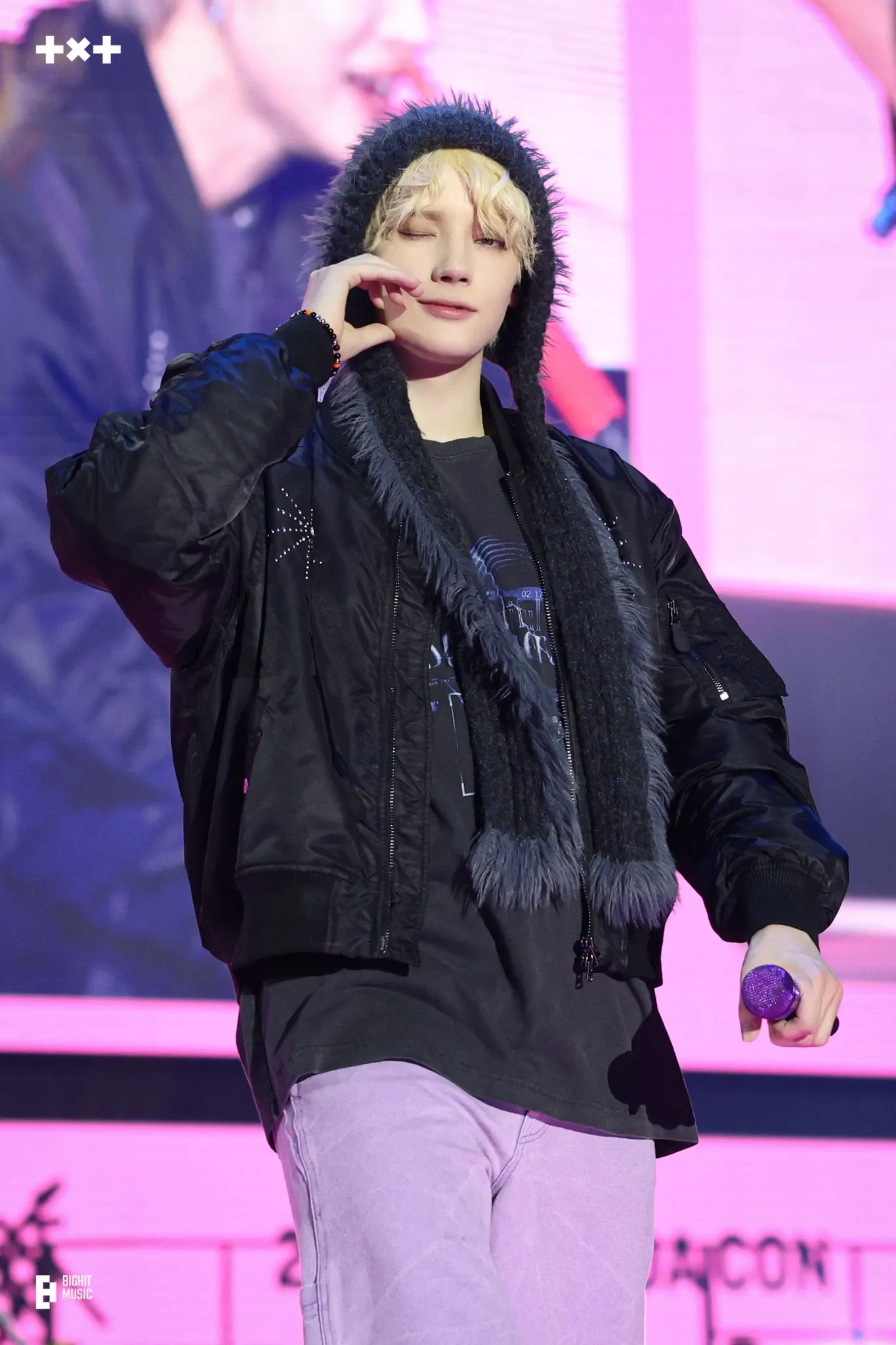 ヒュニンカイ (TOMORROW X TOGETHER)の最新写真