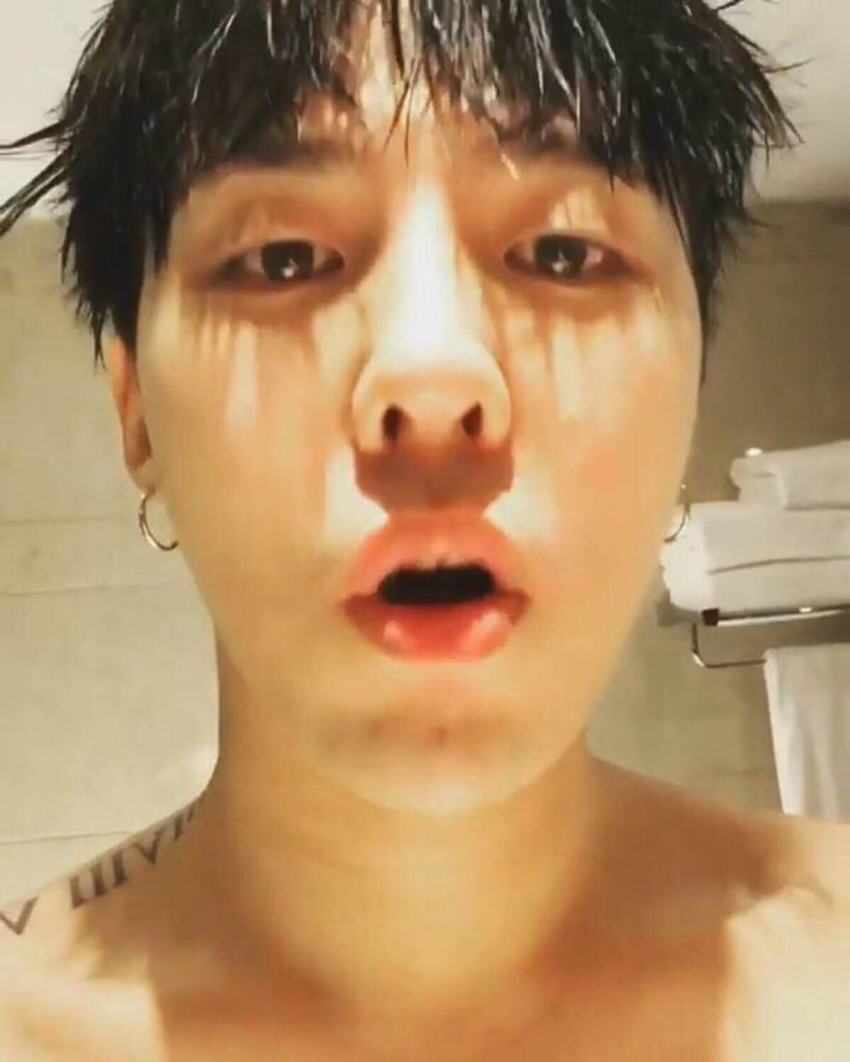 Behind-the-scenes cut of G-DRAGON (BIGBANG)