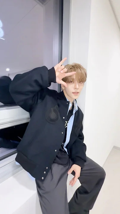 Today's most popular wallpaper in the He Xinlong (ALPHA DRIVE ONE) community