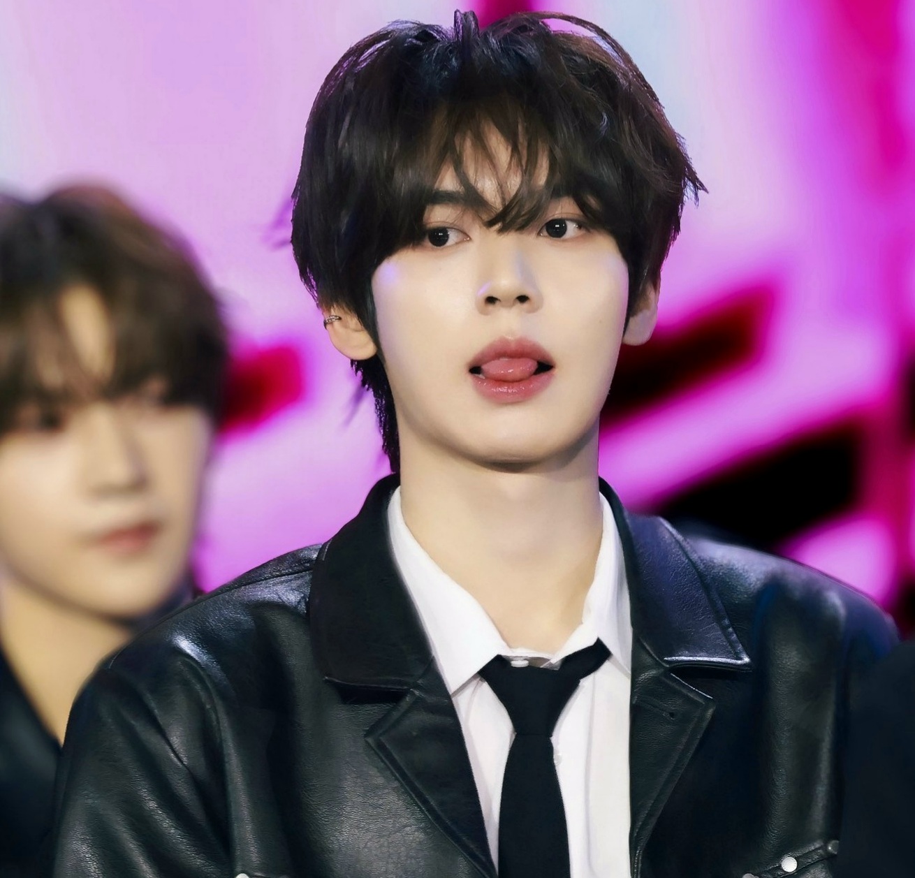 Behind-the-scenes cut of Han Yujin (ZEROBASEONE)