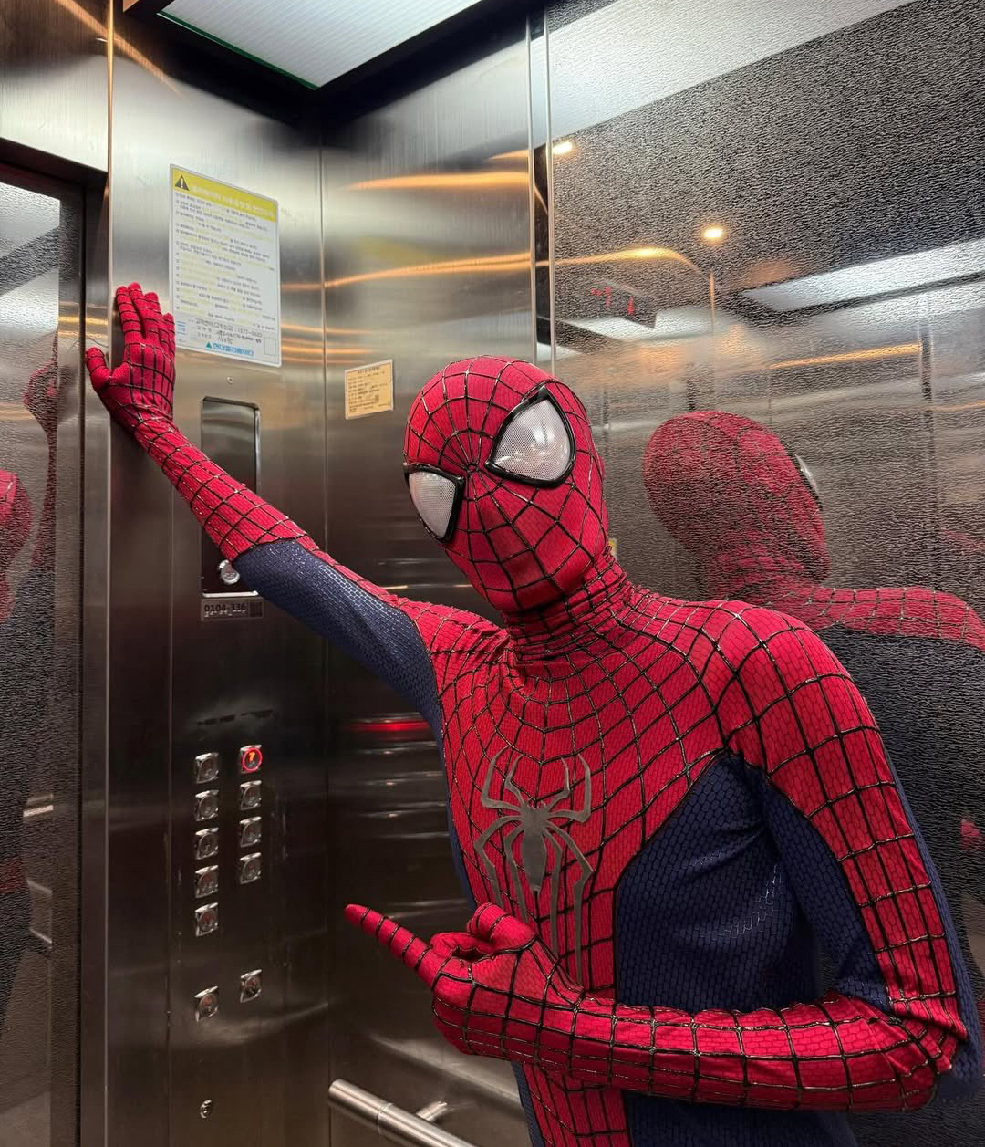 Behind-the-scenes cut of Yunho (ATEEZ)