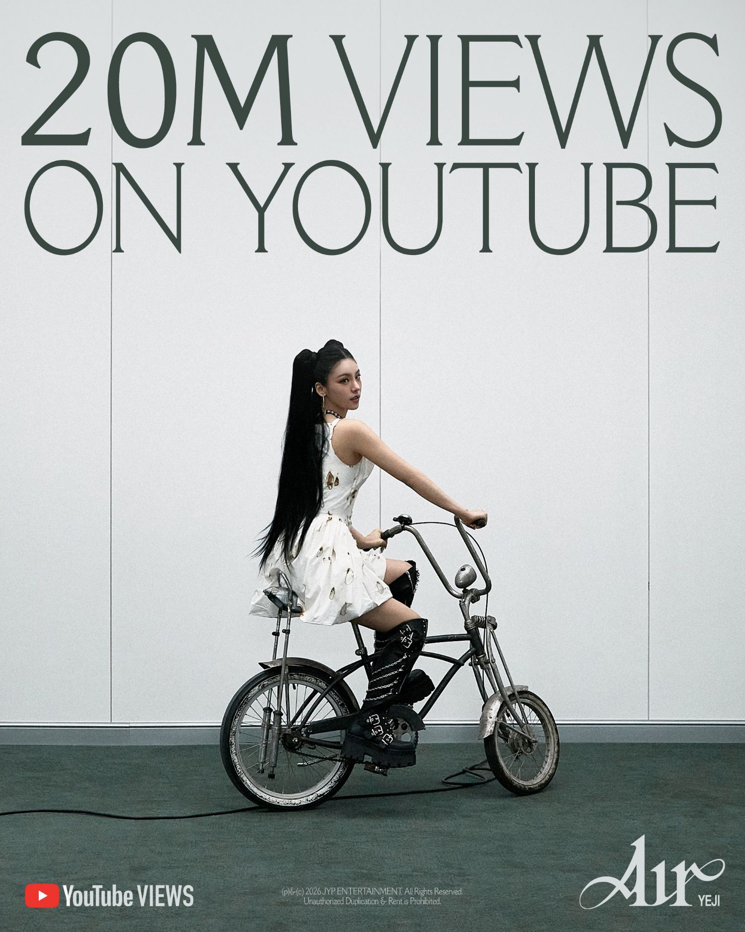 Recent activity shot of Yeji (ITZY)