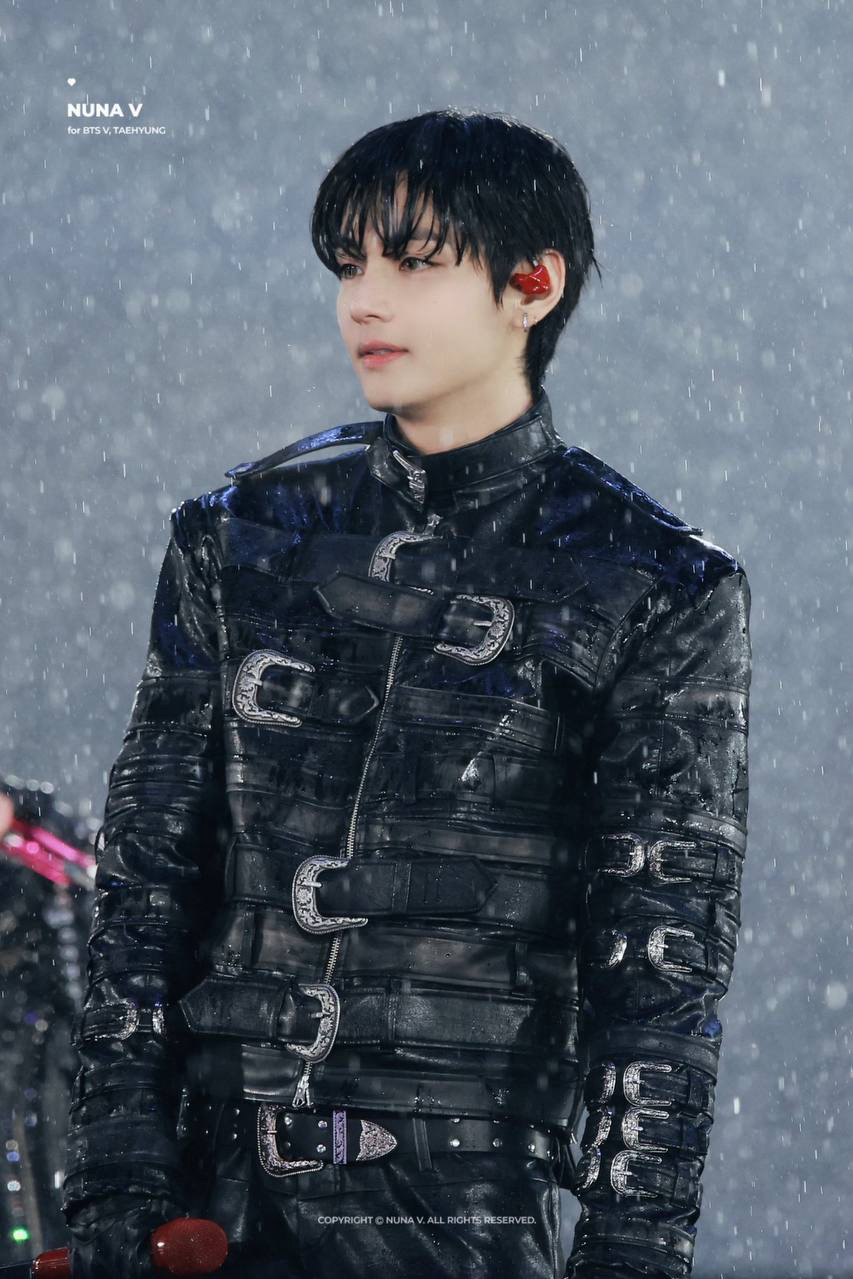 뷔 (방탄소년단)의 비하인드 컷