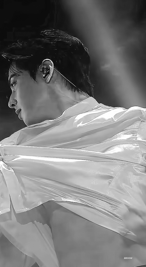 Recent activity shot of Eunwoo (ASTRO)