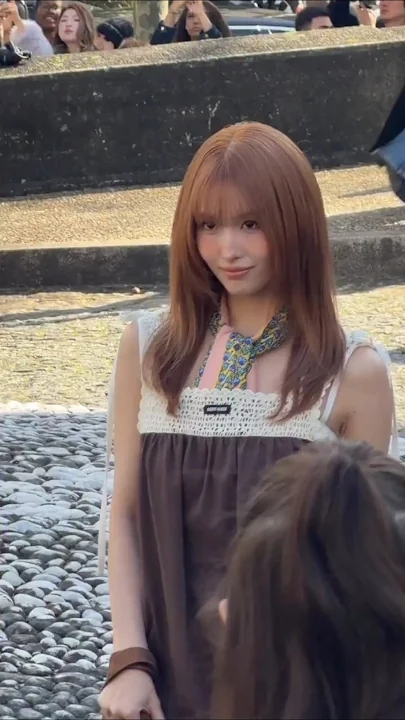 モモ (TWICE)の最新写真