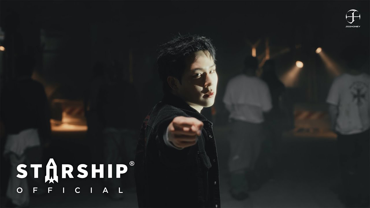 Recent activity shot of Joohoney (MONSTA X)