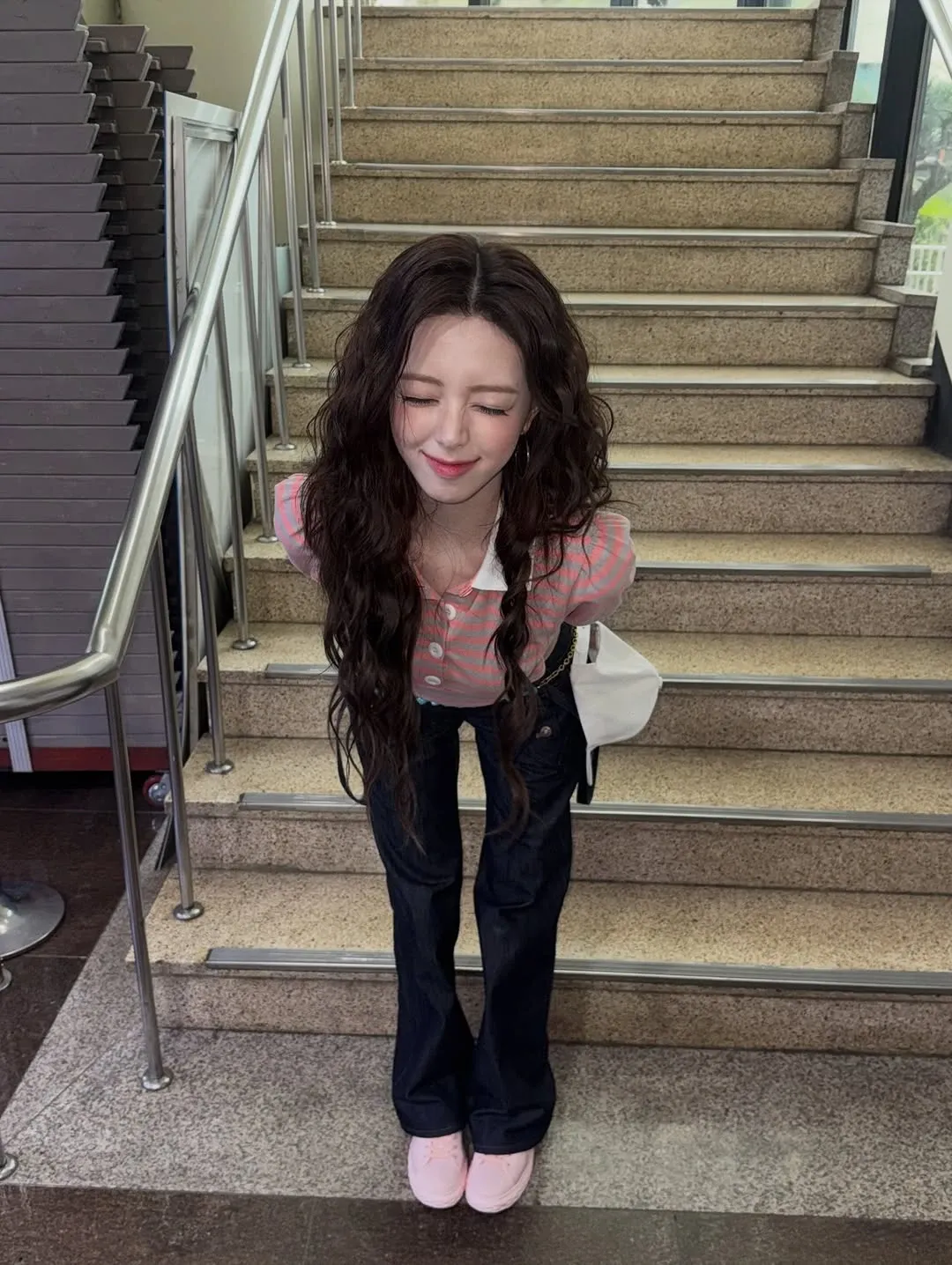 Recent activity shot of Yuna (ITZY)