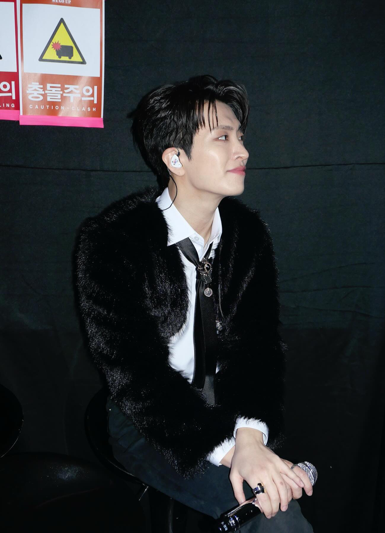 Behind-the-scenes cut of Youngjae (GOT7)