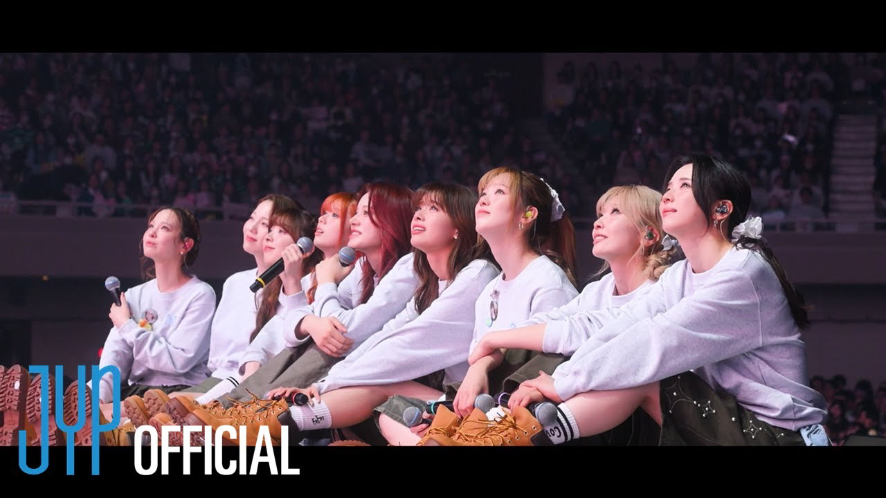 Potret di balik layar NiziU