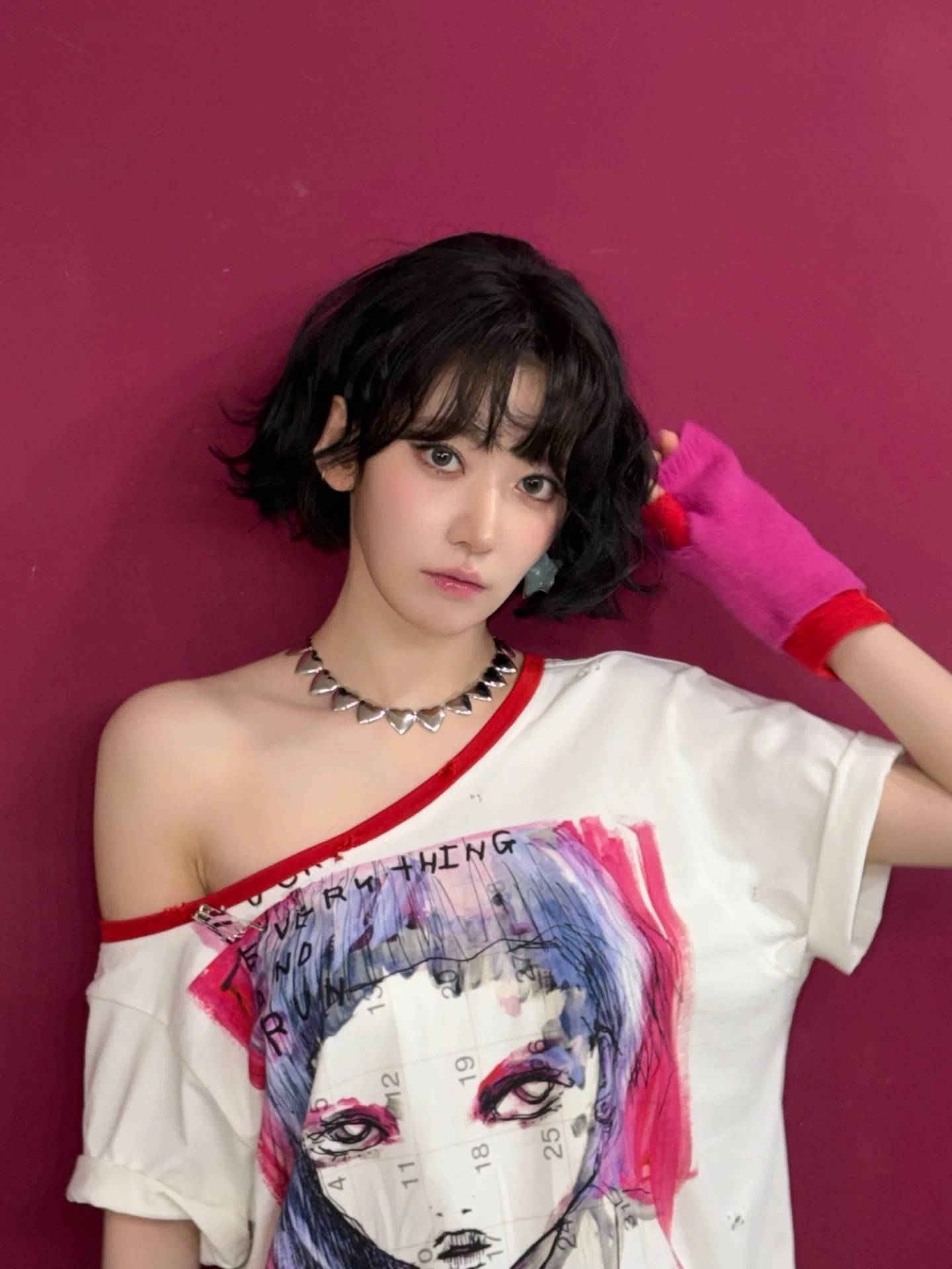 Latest photo of Sakura (LE SSERAFIM)