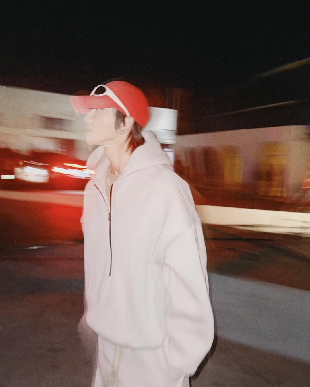 Behind-the-scenes cut of The 8 (SEVENTEEN)