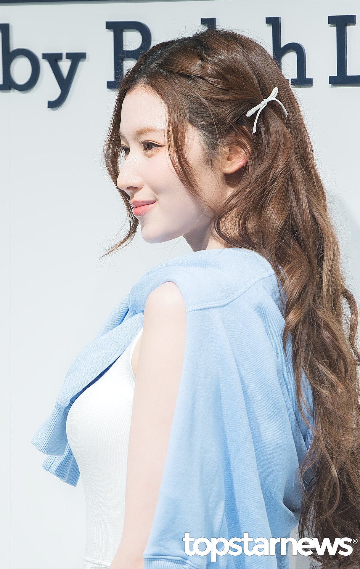 사나 (TWICE) 최근 활동샷