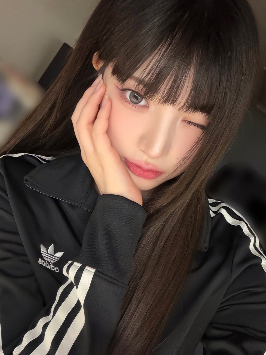 Latest photo of tripleS