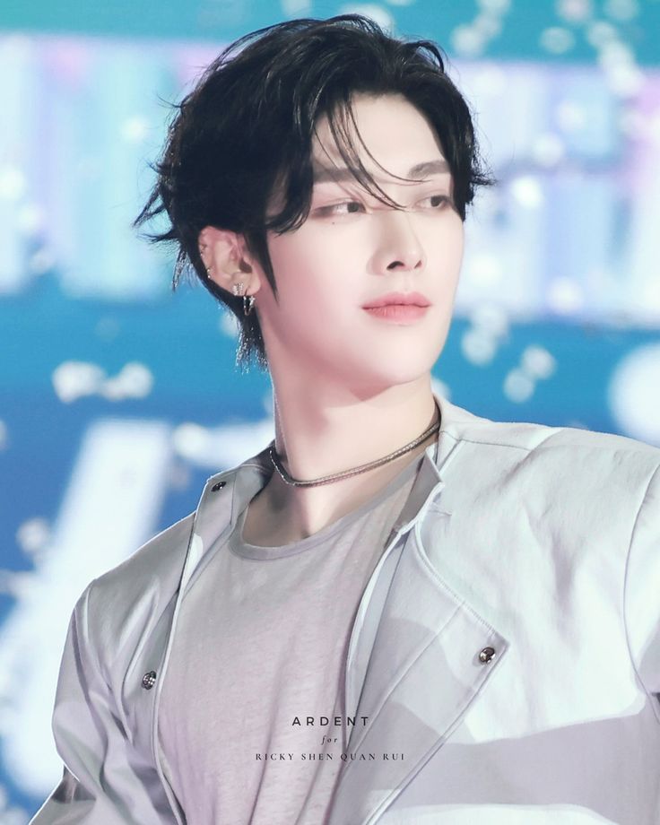 Ricky的最新照片