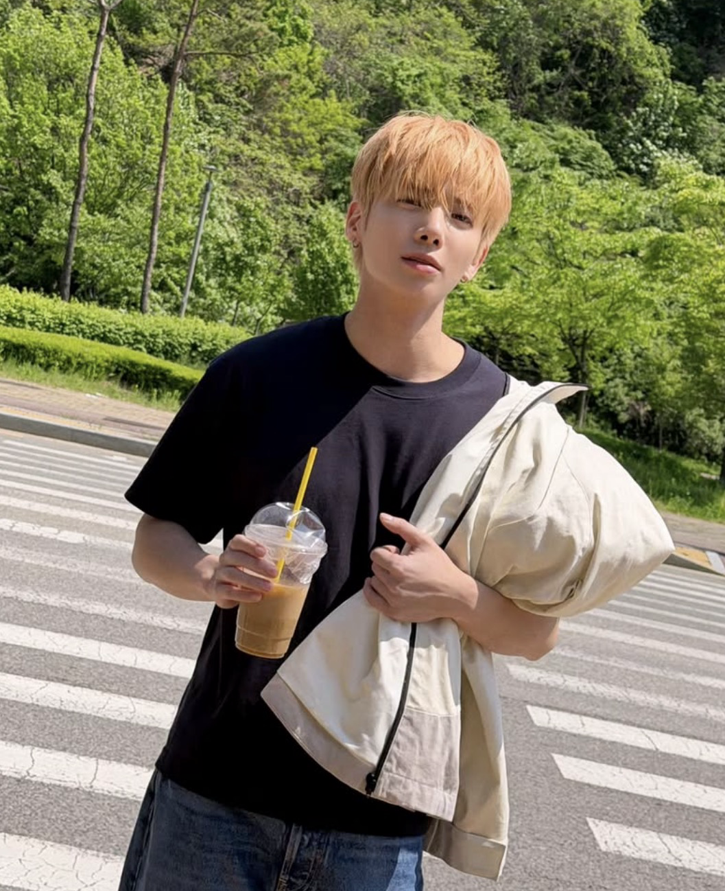 태현 (투모로우바이투게더)의 비하인드 컷